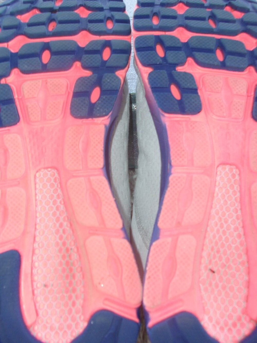 S-242 WOMENS UNDER ARMOUR HOVR-INFINITE 3 SNEAKERS - Picture 12 of 12